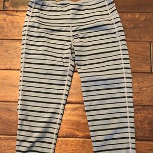 Athleta crop leggings